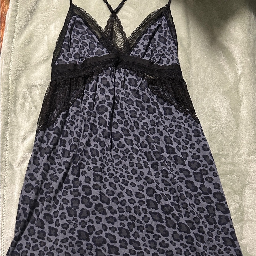 Leopard Print Lace Trim Nightgown.